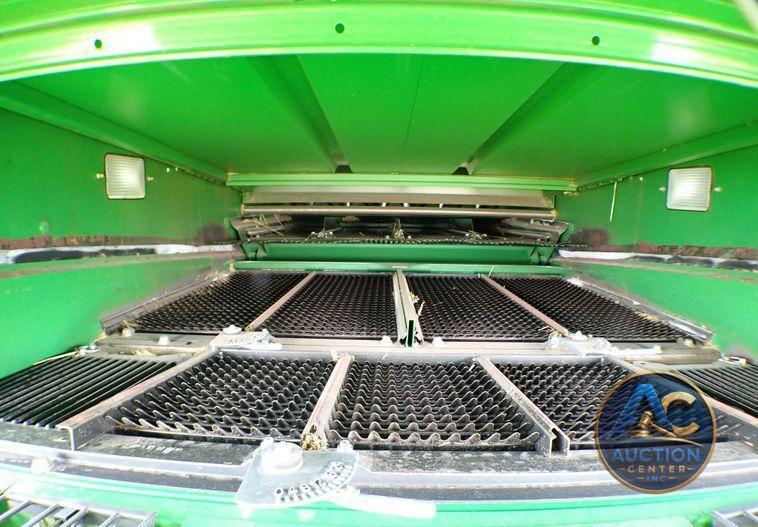 2004 John Deere 9560  combine