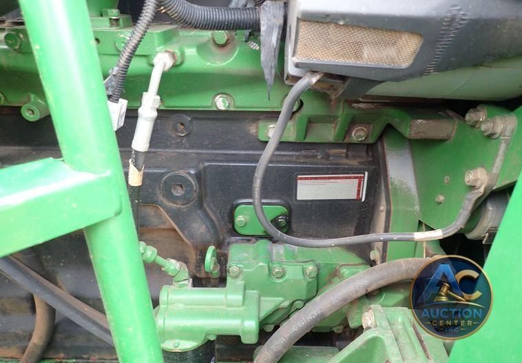 2004 John Deere 9560  combine