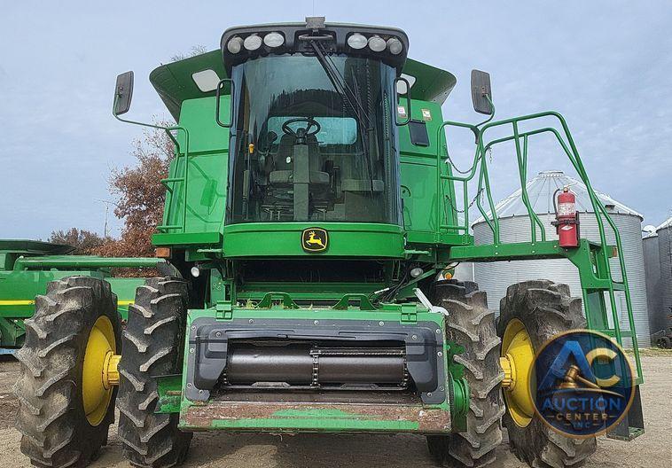 2008 John Deere 9770 STS  RWA combine