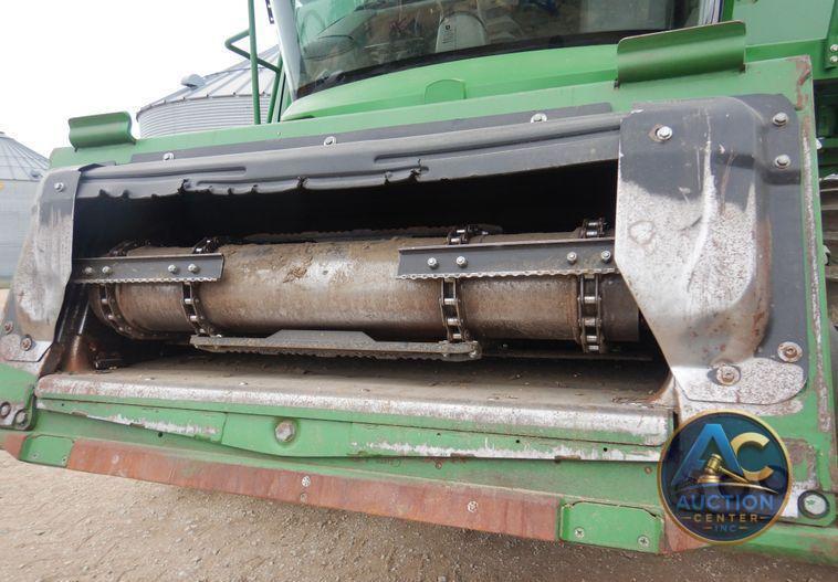 2017 John Deere S680S RWA combine