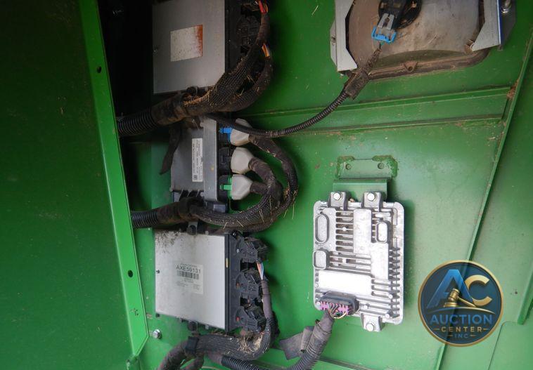 2017 John Deere S680S RWA combine