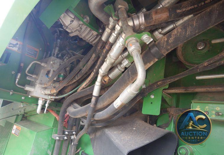 2017 John Deere S680S RWA combine