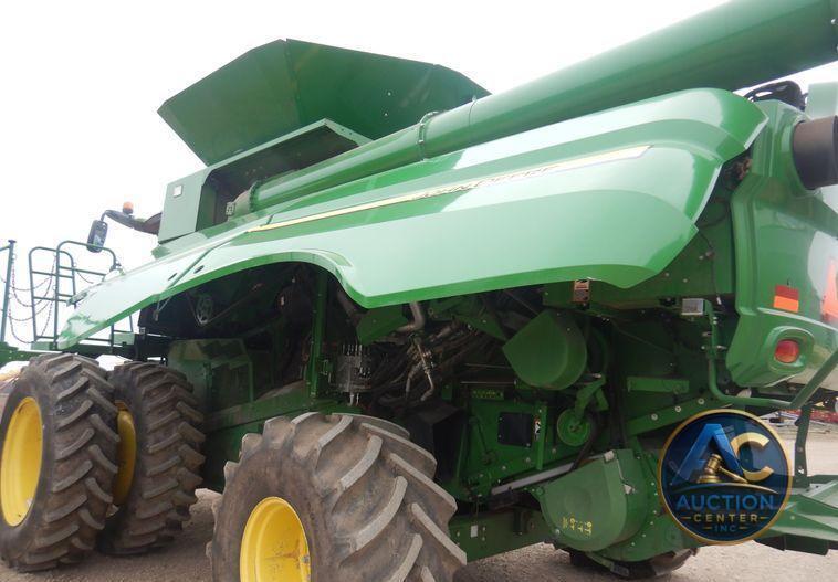 2017 John Deere S680S RWA combine