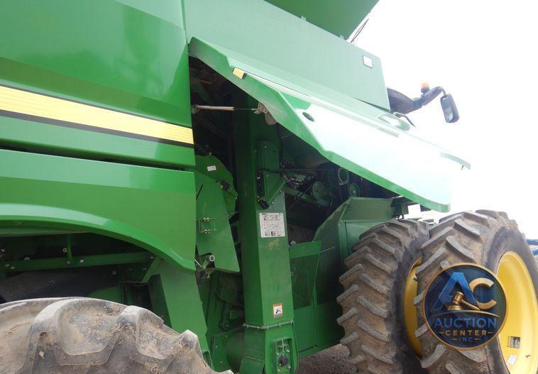 2017 John Deere S680S RWA combine