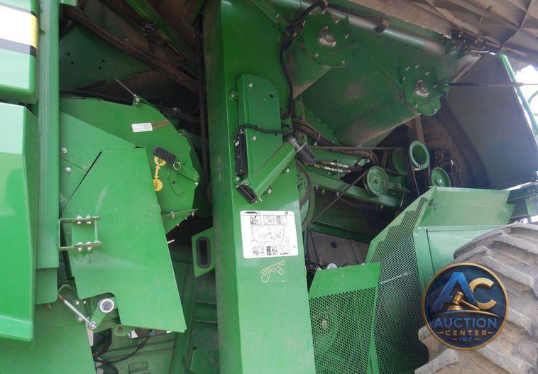 2017 John Deere S680S RWA combine
