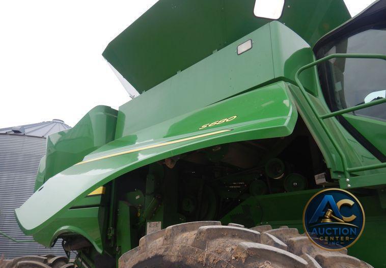2017 John Deere S680S RWA combine