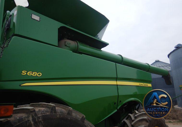 2017 John Deere S680S RWA combine
