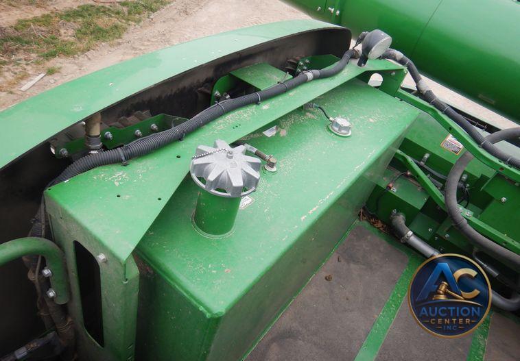 2017 John Deere S680S RWA combine
