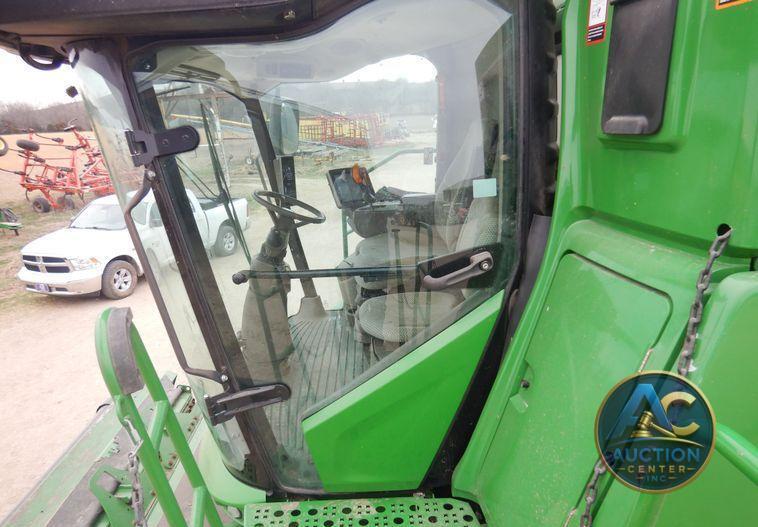 2017 John Deere S680S RWA combine