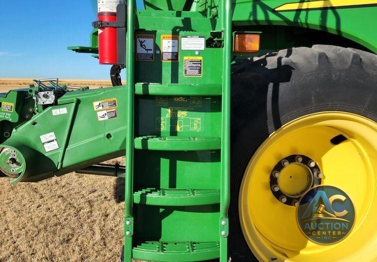 2012 John Deere S670