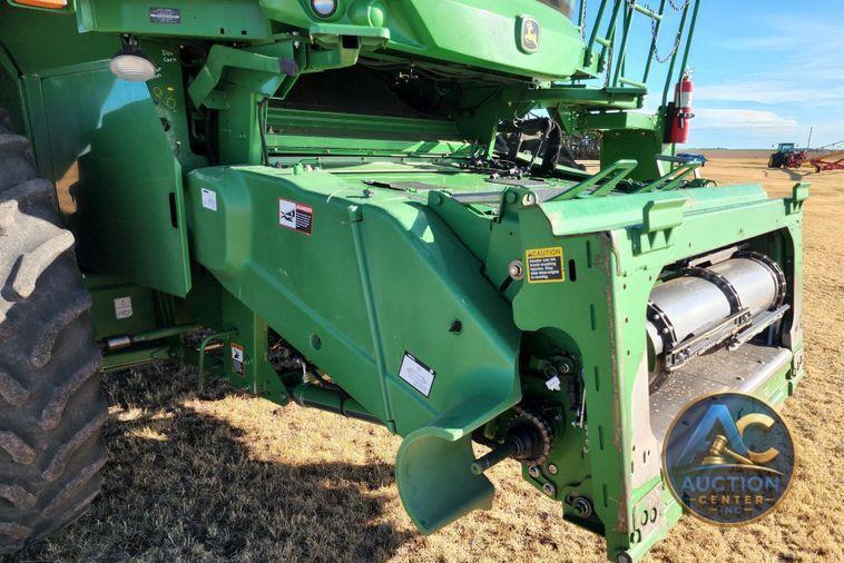 2012 John Deere S670