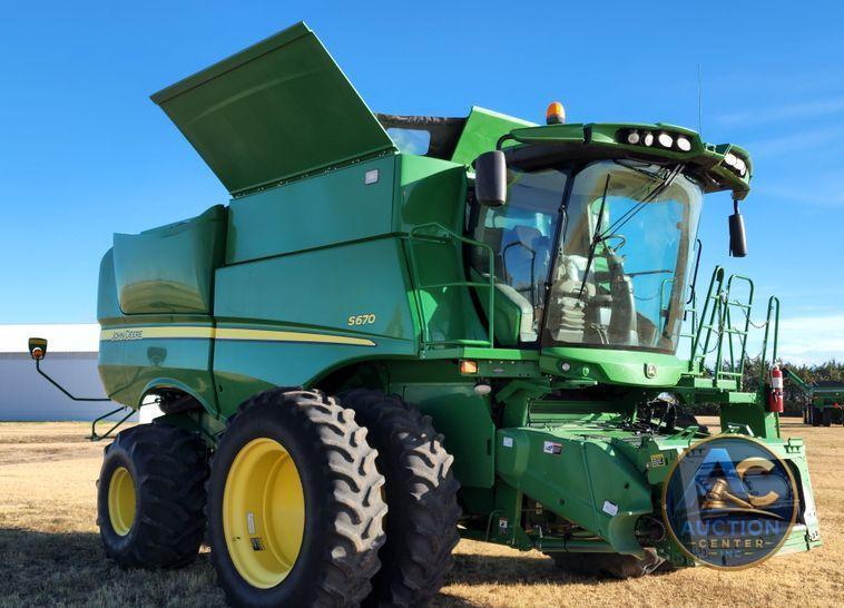 2012 John Deere S670