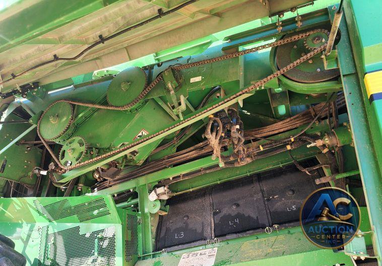 2012 John Deere S670