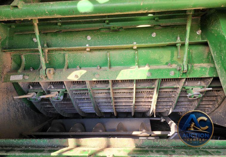 2012 John Deere S670