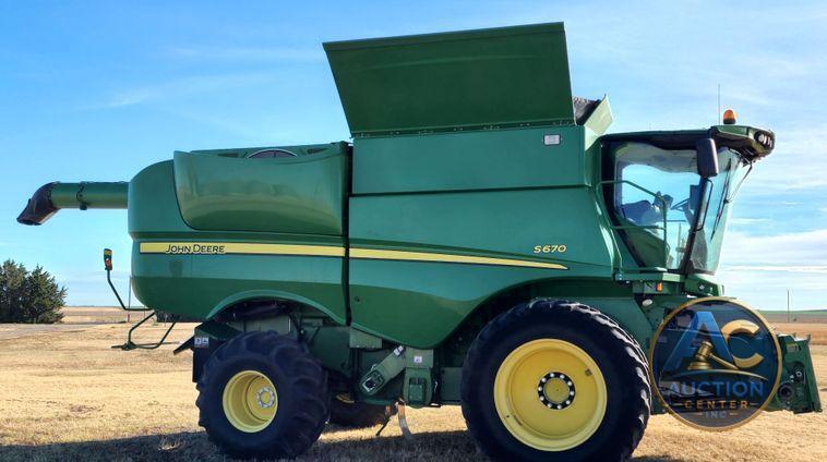 2012 John Deere S670