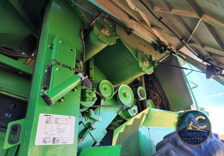 2012 John Deere S670