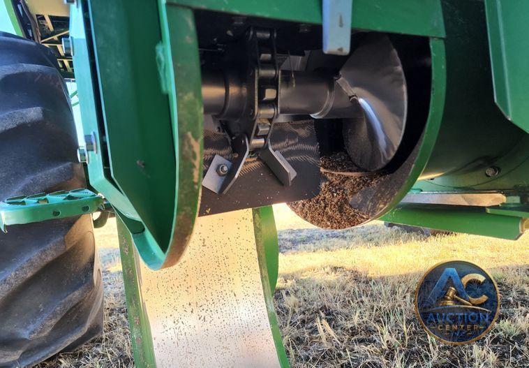 2012 John Deere S670