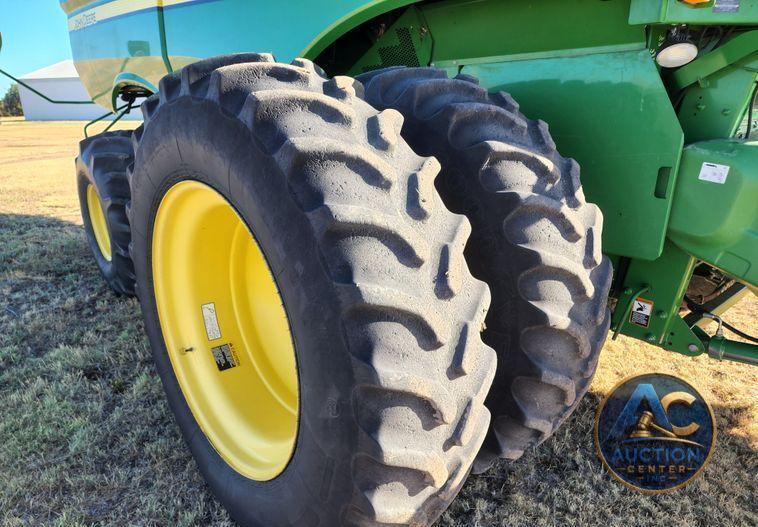 2012 John Deere S670