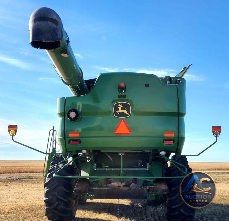 2012 John Deere S670