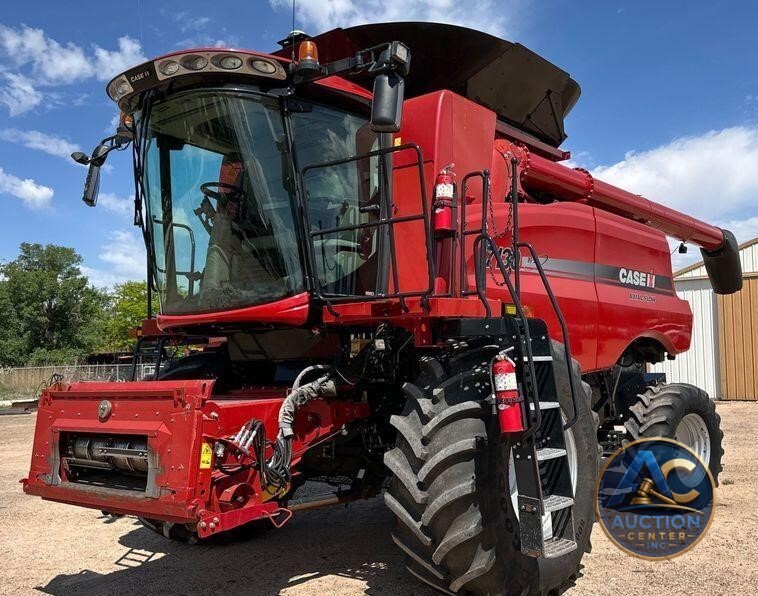2013 Case IH 7130 AFS combine