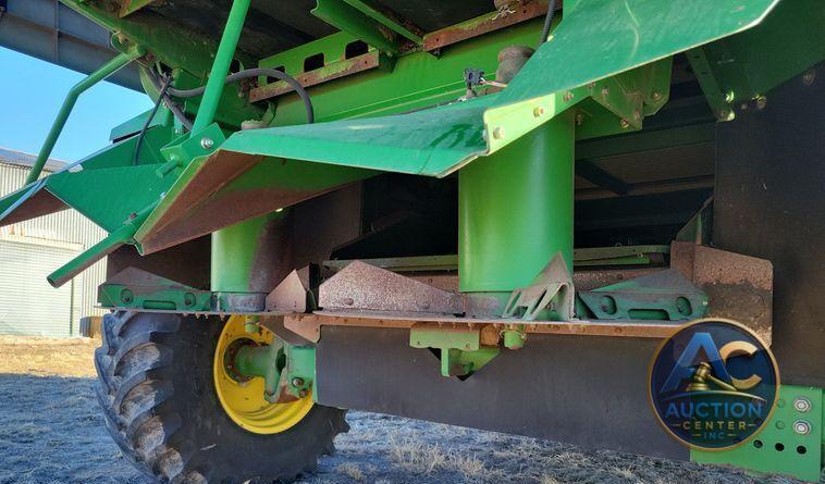 2009 John Deere 9770 STS  combine
