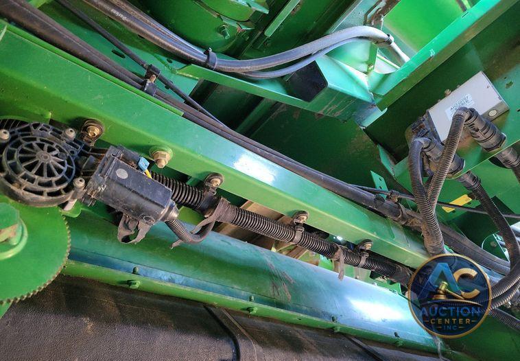 2009 John Deere 9770 STS  combine