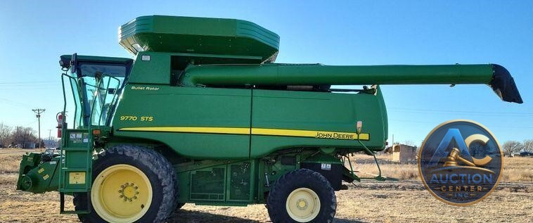 2009 John Deere 9770 STS  combine