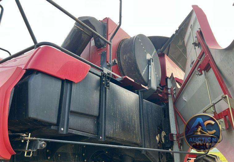 2010 Case IH 8120  RWA combine
