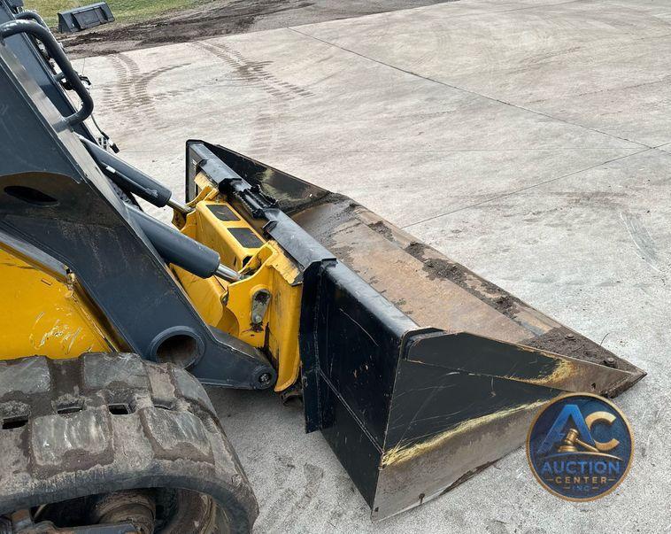 2021 John Deere 325G tracked skid steer loader