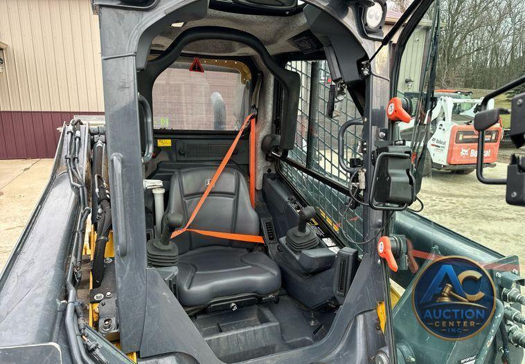 2021 John Deere 325G tracked skid steer loader