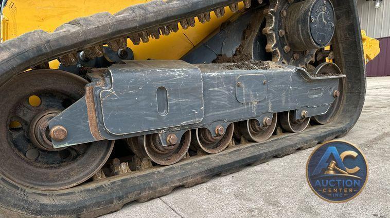 2021 John Deere 325G tracked skid steer loader