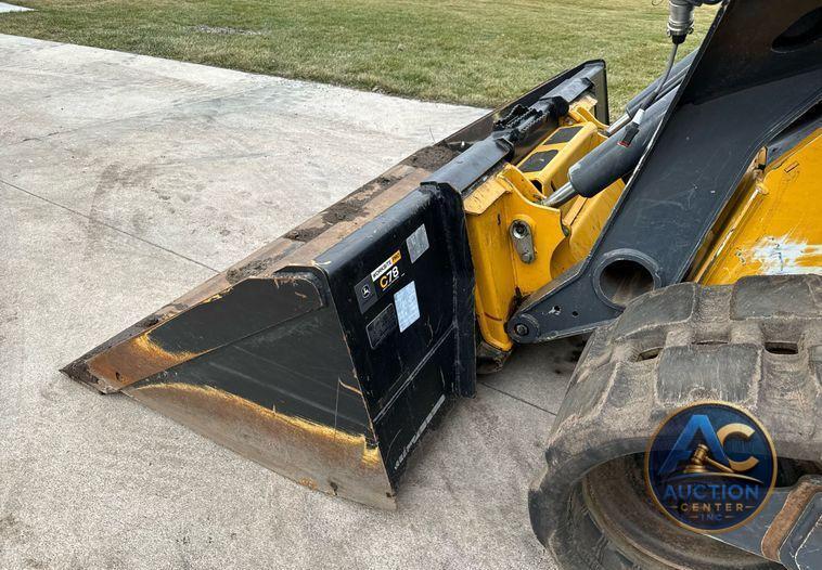 2021 John Deere 325G tracked skid steer loader