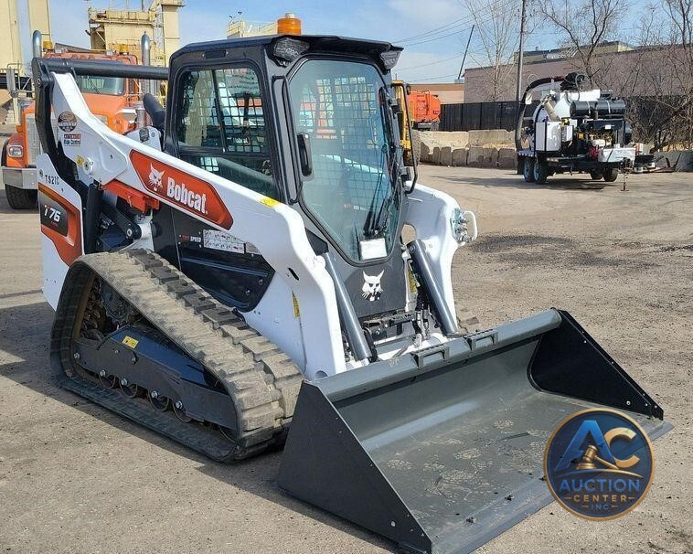 2021 Bobcat T76 skid steer loader