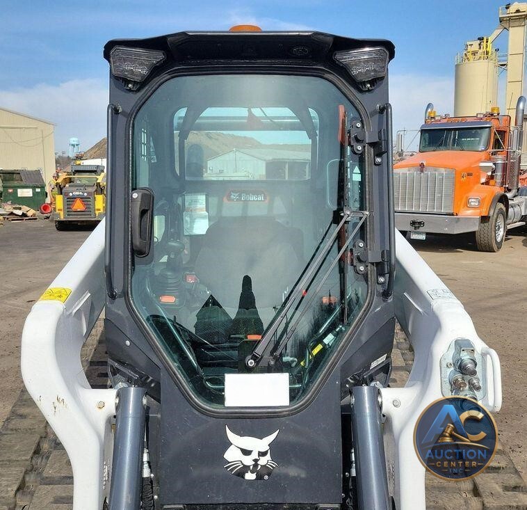 2021 Bobcat T76 skid steer loader