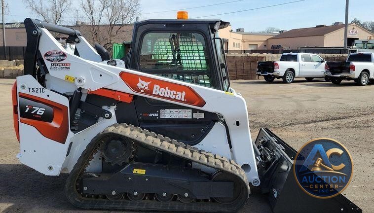 2021 Bobcat T76 skid steer loader