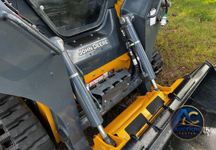 2022 John Deere 325G  tracked skid steer loader