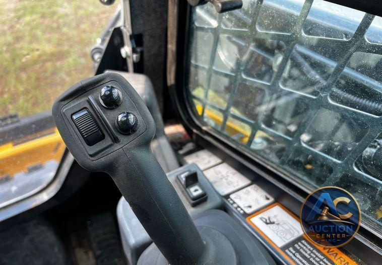 2022 John Deere 325G  tracked skid steer loader
