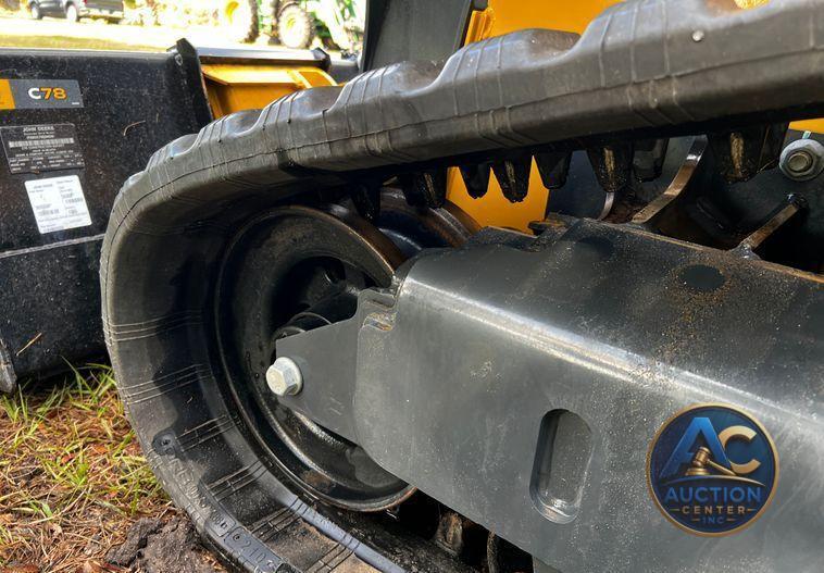 2022 John Deere 325G  tracked skid steer loader