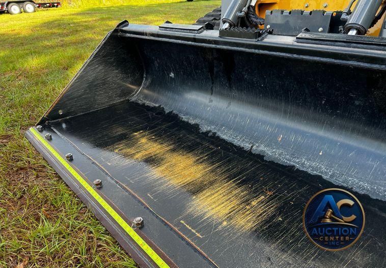 2022 John Deere 325G  tracked skid steer loader