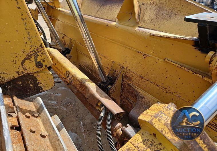 2012 Caterpillar  D8T dozer