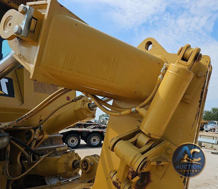2012 Caterpillar  D8T dozer