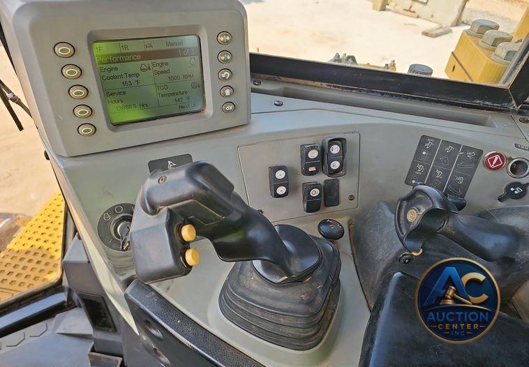 2012 Caterpillar  D8T dozer