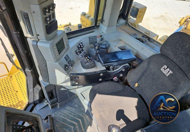2012 Caterpillar  D8T dozer