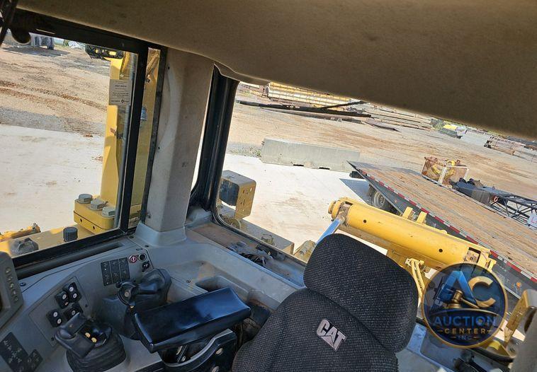 2012 Caterpillar  D8T dozer