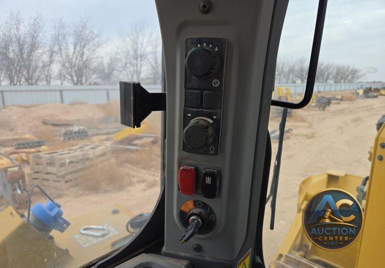 2020 Caterpillar D6 dozer