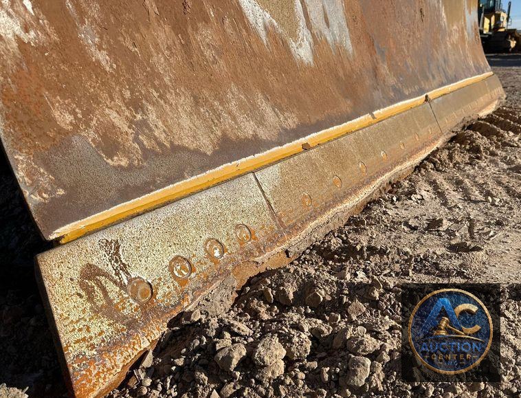 2022 Caterpillar D5 dozer