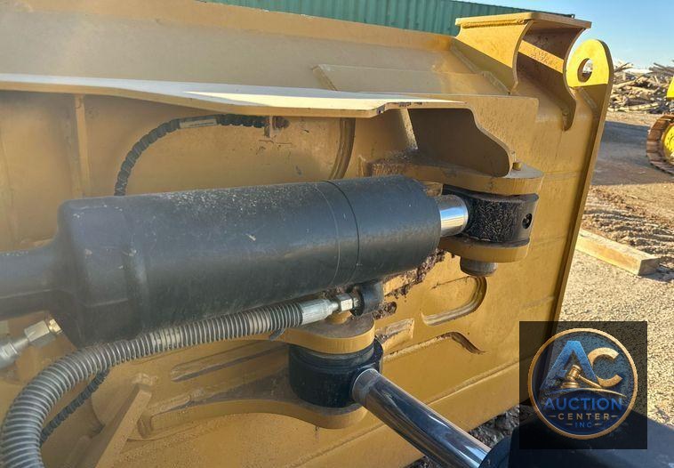 2022 Caterpillar D5 dozer