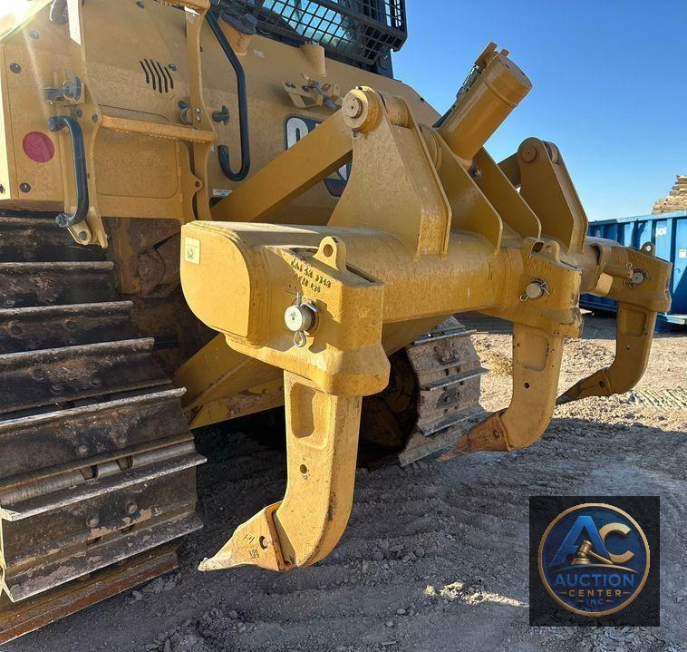 2022 Caterpillar D5 dozer