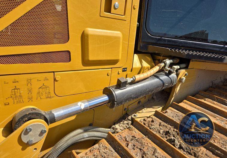 2023 Caterpillar D4 LGP dozer