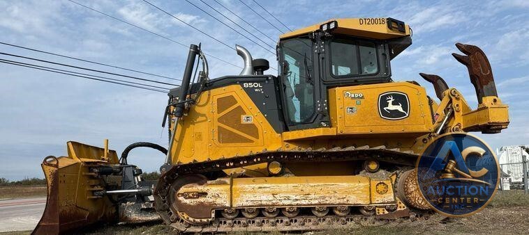 2020 John Deere 850L dozer